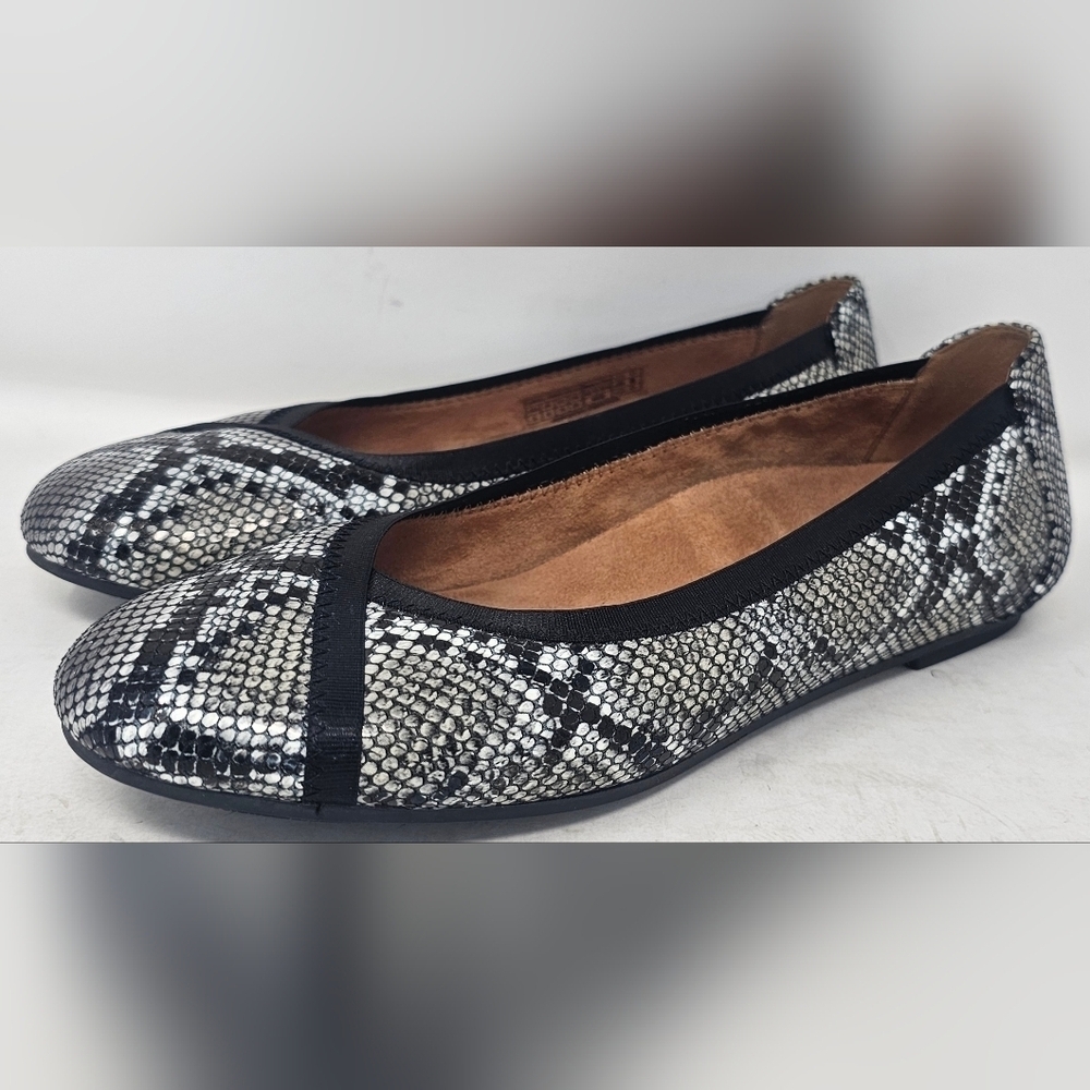 Vionic Women's Carrol Multicolor Snake Print Leather Slip On Ballet Flats Sz 8W